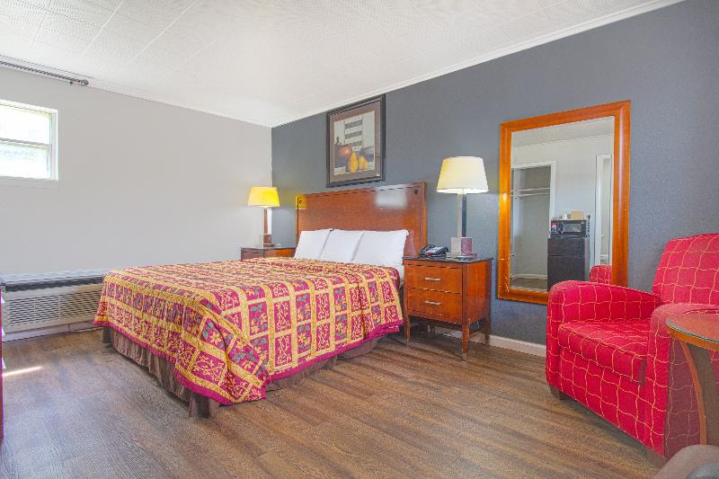 OYO Hotel McAlester OK S Main St image