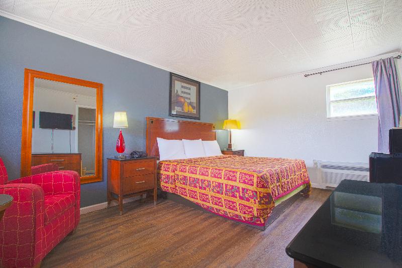 OYO Hotel McAlester OK S Main St image