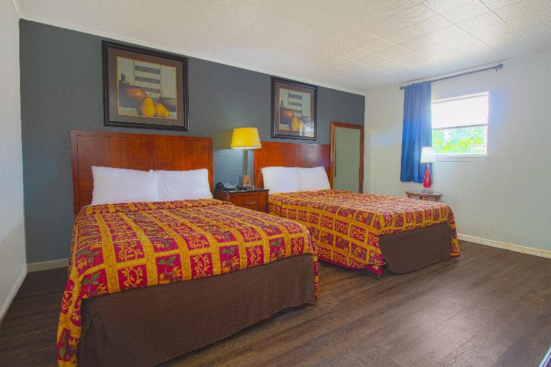 OYO Hotel McAlester OK S Main St image