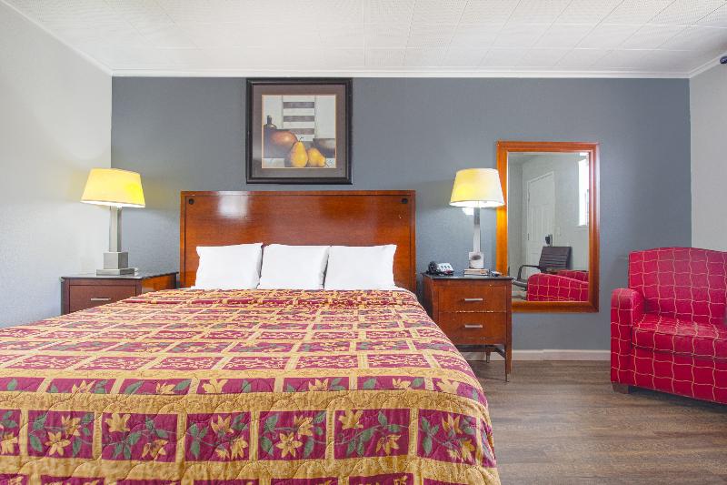 OYO Hotel McAlester OK S Main St image