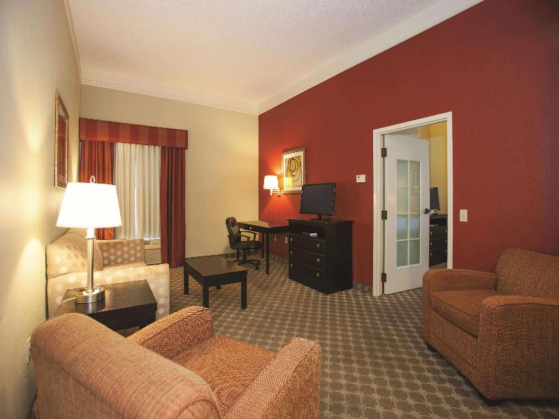 SUITE KING BED NON SMOKING — photo 4