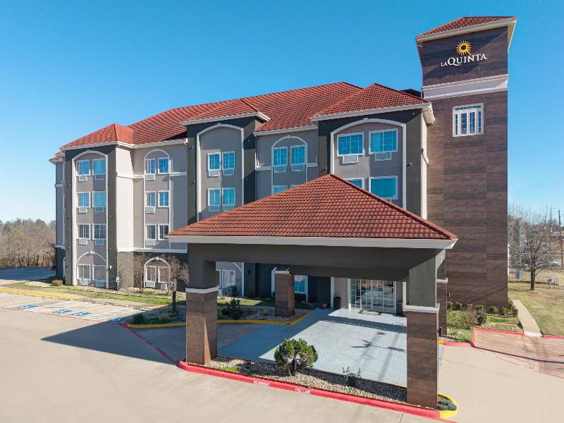 La Quinta Inn Suites By Wyndham Paris image