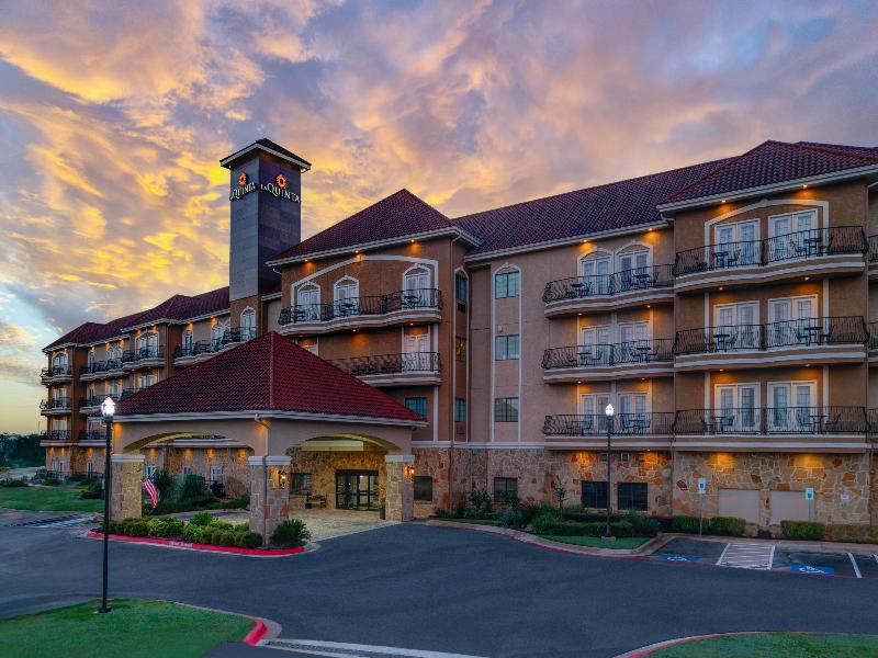 La Quinta Inn Suites By Wyndham Marble Falls image