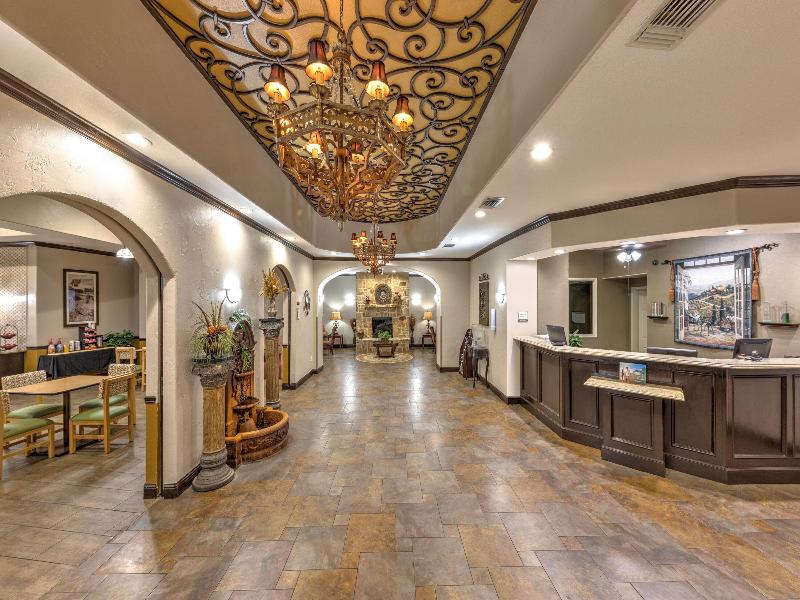 La Quinta Inn Suites By Wyndham Marble Falls image