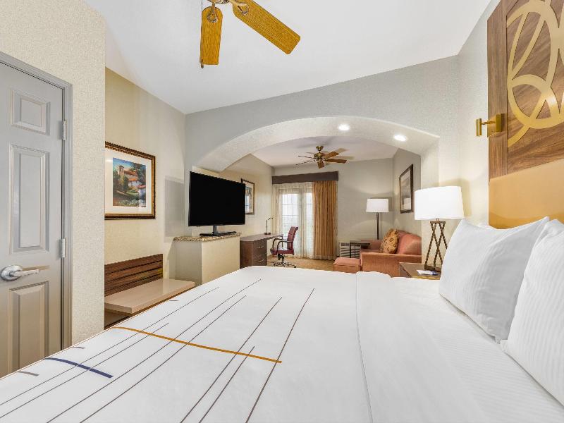 La Quinta Inn Suites By Wyndham Marble Falls image