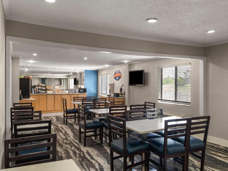 Baymont by Wyndham Columbia MO