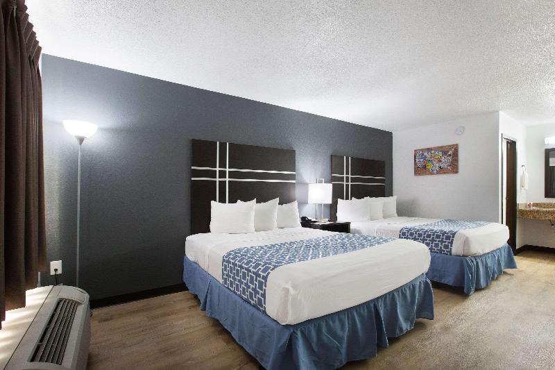 Econo Lodge Lithonia image
