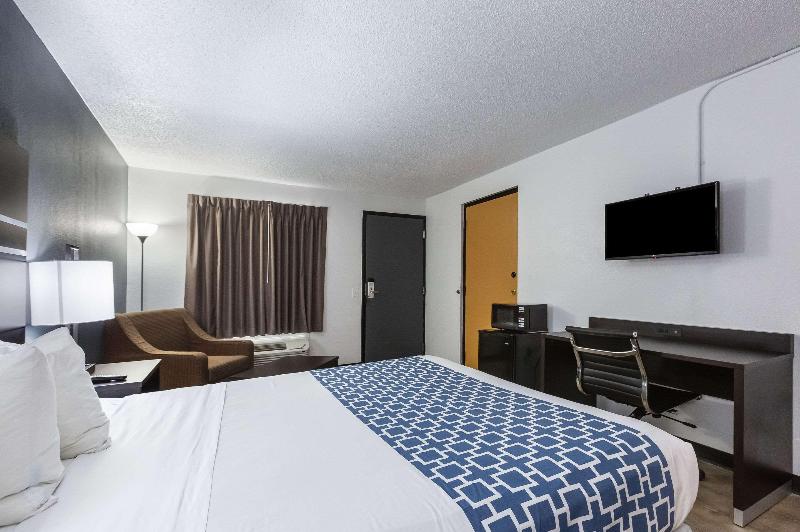 Econo Lodge Lithonia image