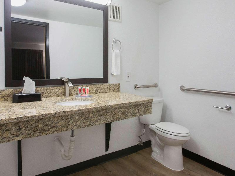Econo Lodge Lithonia image