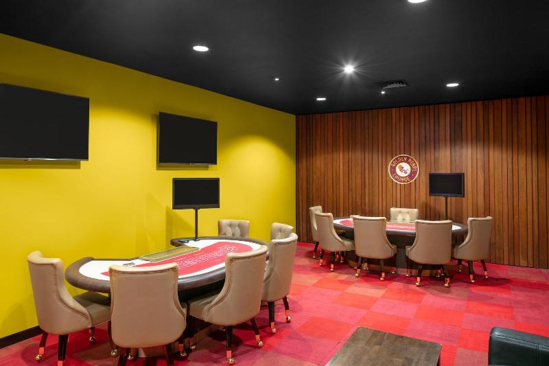 Coral Sea Resort & Casino image