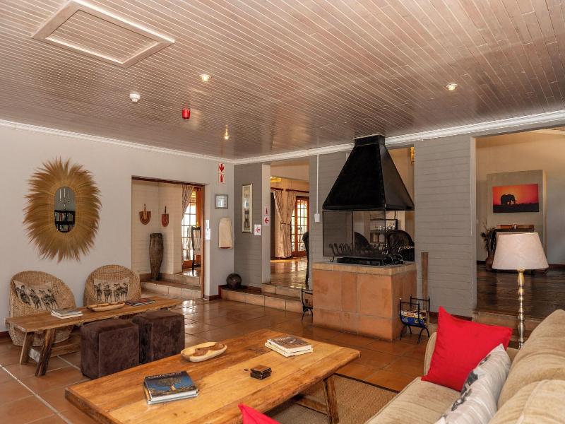 Chestnut Country Lodge image
