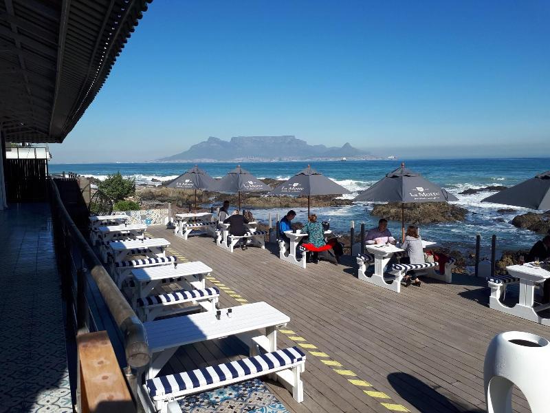 Dolphin Inn Guesthouse Blouberg image