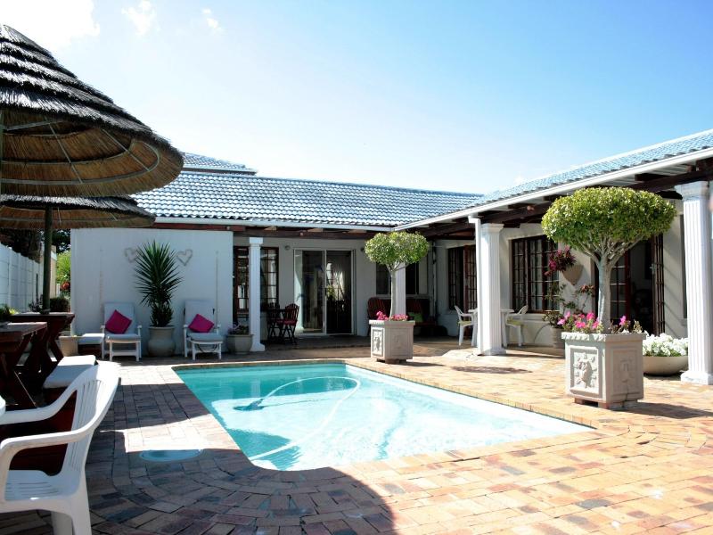 Dolphin Inn Guesthouse Blouberg image