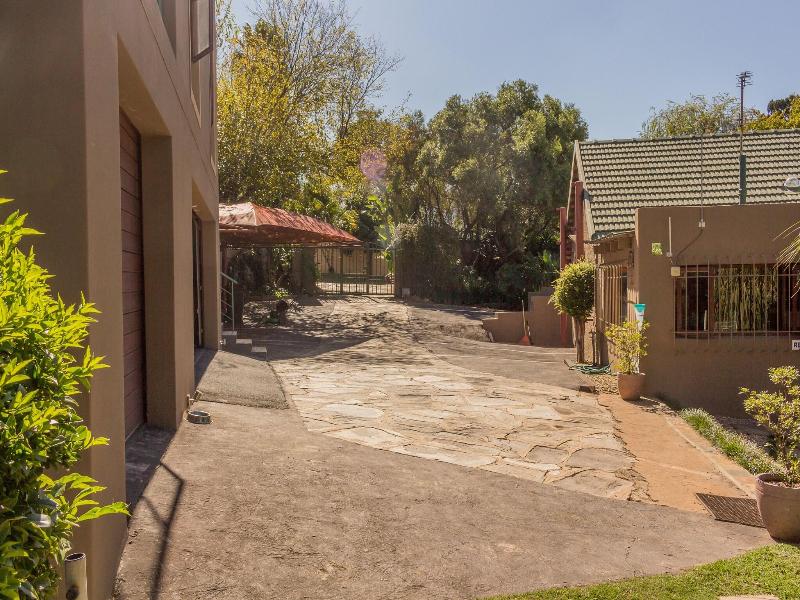 Moonflower Cottages -Self Catering Apartments image