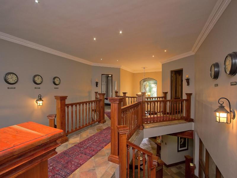 Leopardsong Manor image