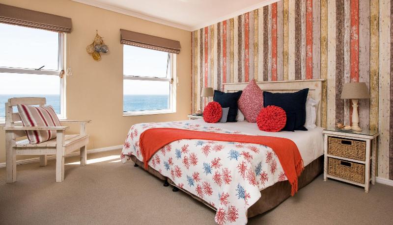 Whale View Manor image