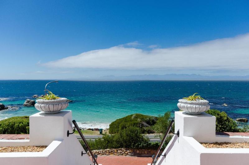 Whale View Manor image