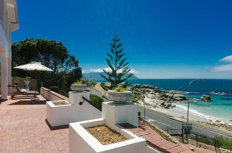 Whale View Manor image