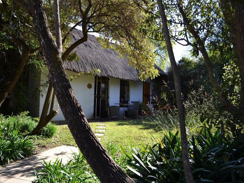 Random Harvest Country Cottages image