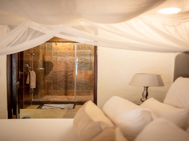 Shiduli Safari Lodge image
