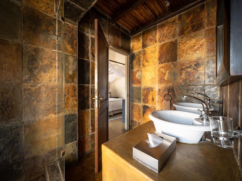 Shiduli Safari Lodge image