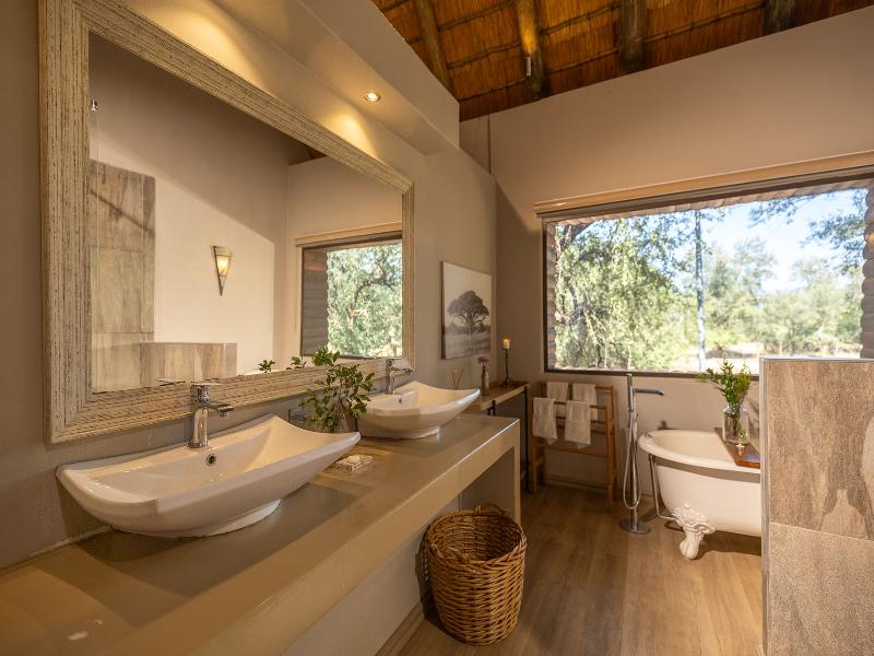 Karongwe River Safari Lodge image