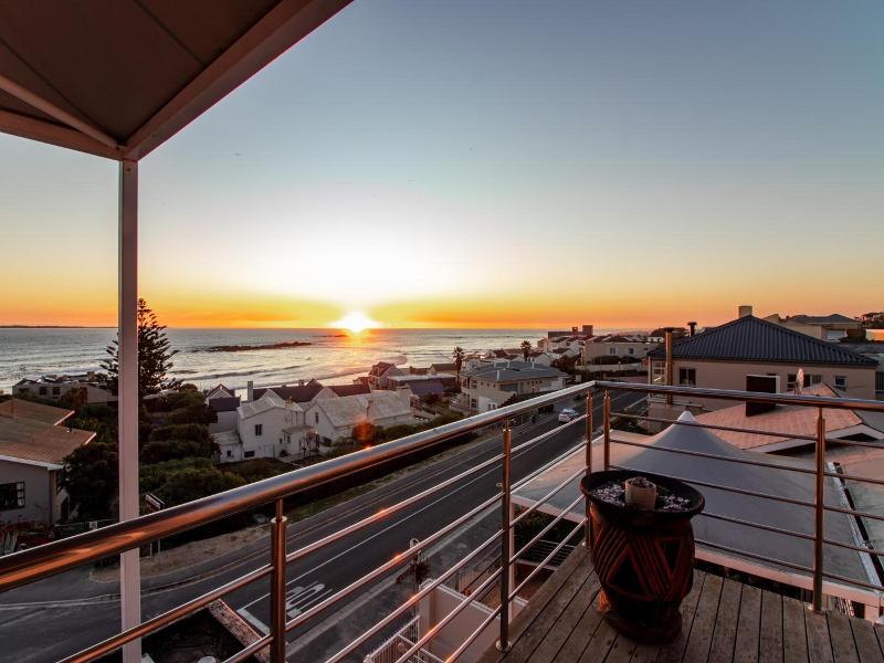 Blaauw Village Luxury Boutique Guest House image