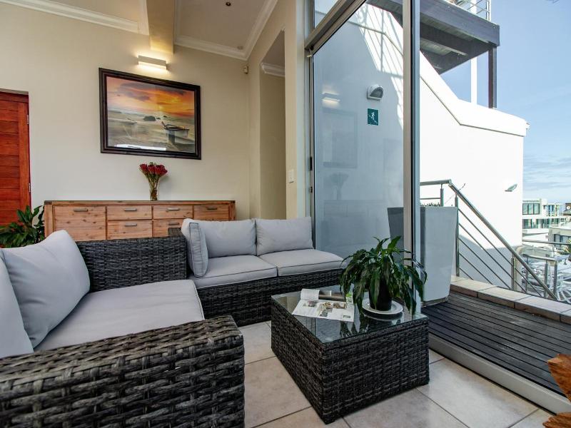 Blaauw Village Luxury Boutique Guest House image