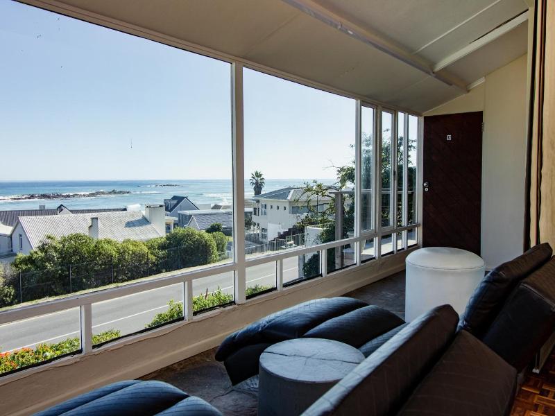 Blaauw Village Luxury Boutique Guest House image