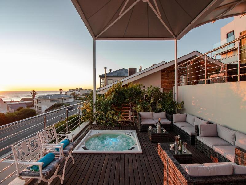 Blaauw Village Luxury Boutique Guest House image