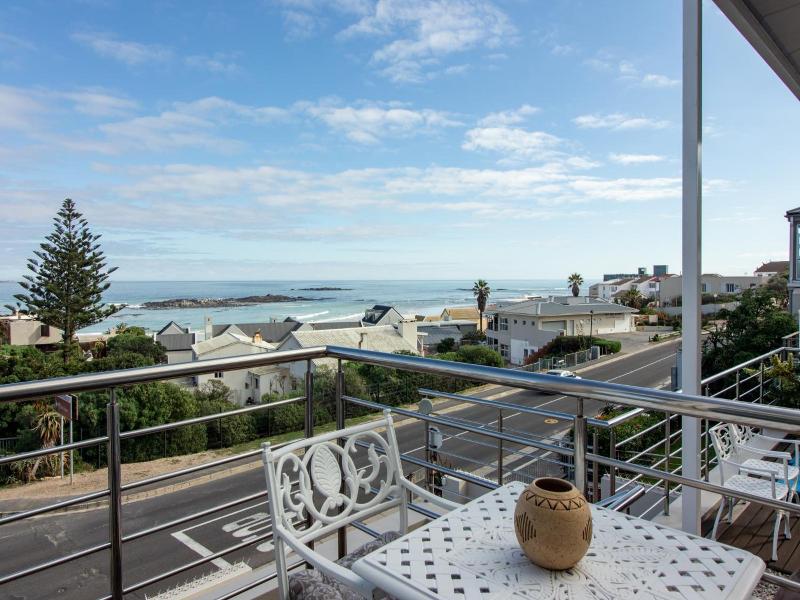 Blaauw Village Luxury Boutique Guest House image