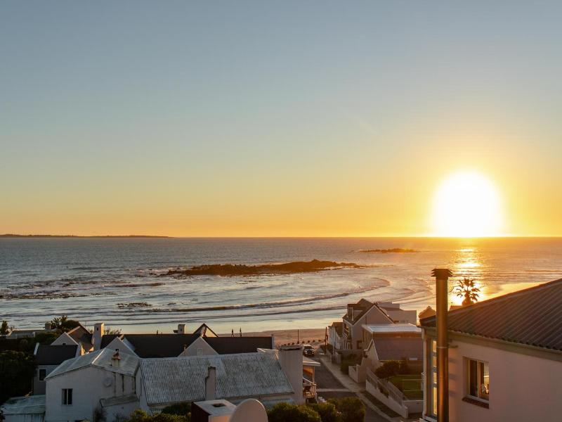 Blaauw Village Luxury Boutique Guest House image