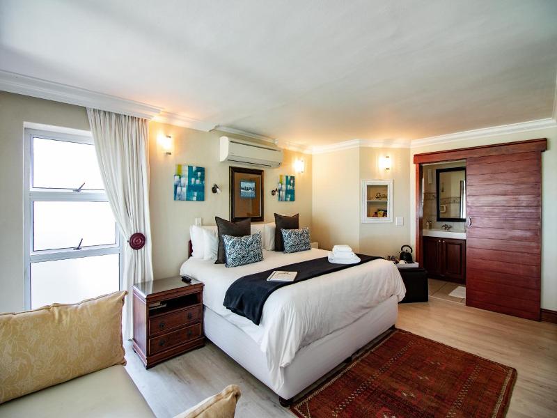 Blaauw Village Luxury Boutique Guest House image
