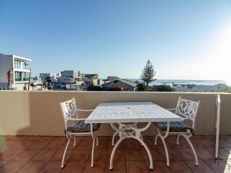 Blaauw Village Luxury Boutique Guest House image
