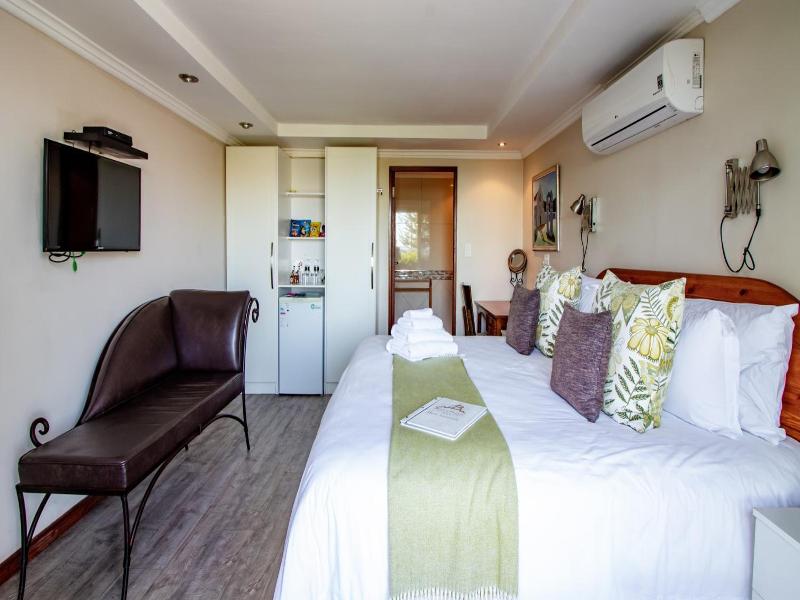 Blaauw Village Luxury Boutique Guest House image