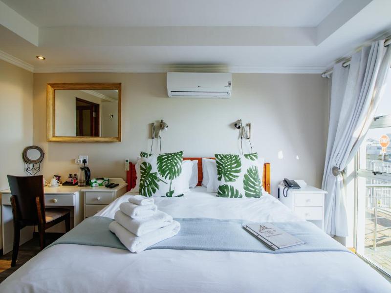 Blaauw Village Luxury Boutique Guest House image