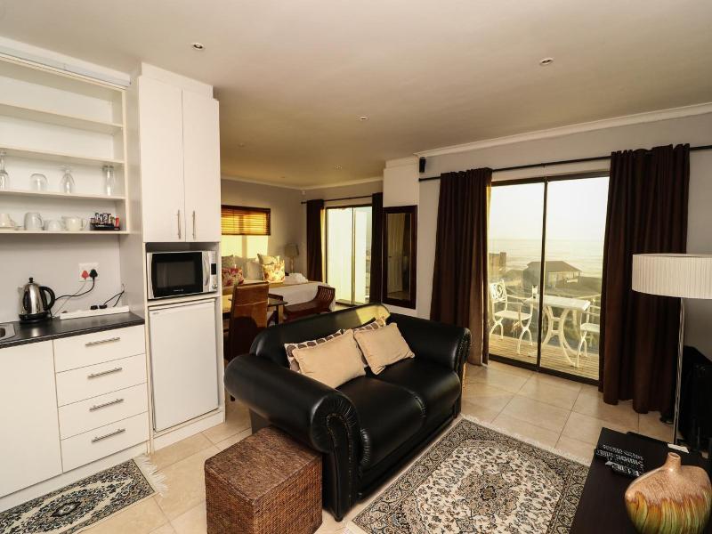 Blaauw Village Luxury Boutique Guest House image