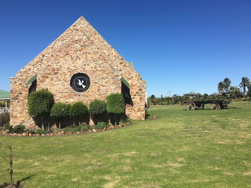 Mentors Country Estate