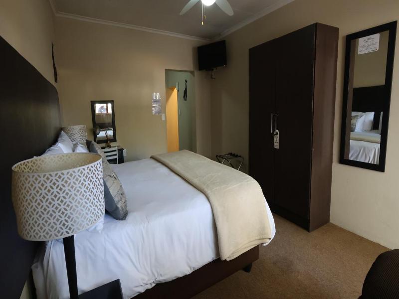 Lanseria Country Estate image
