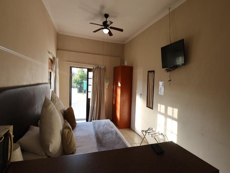 Lanseria Country Estate image