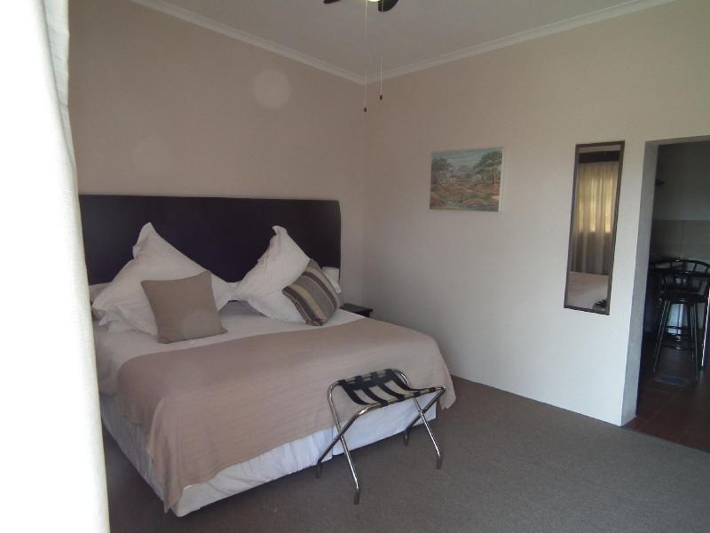 Lanseria Country Estate image