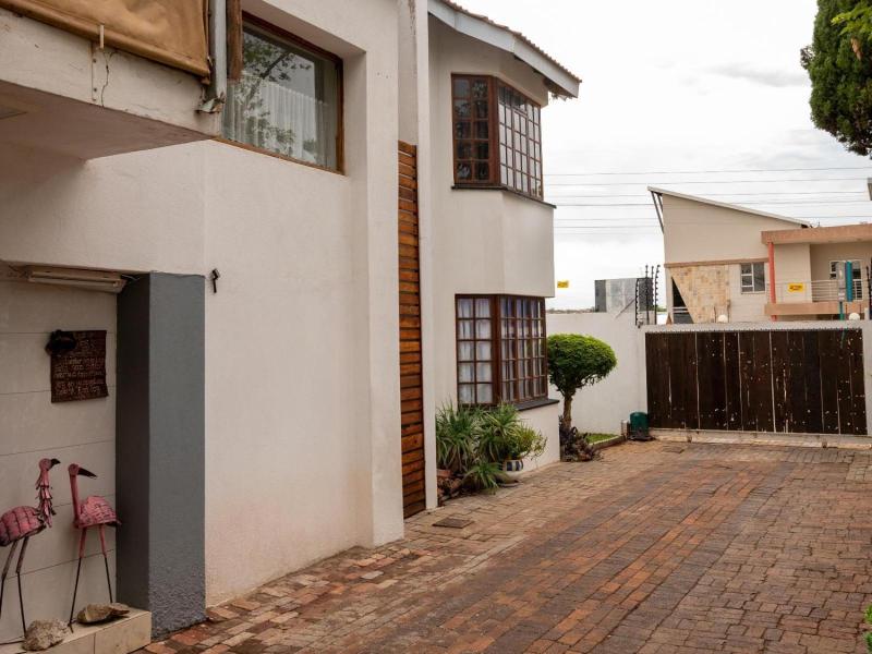 Sleepers Villa Guest House
