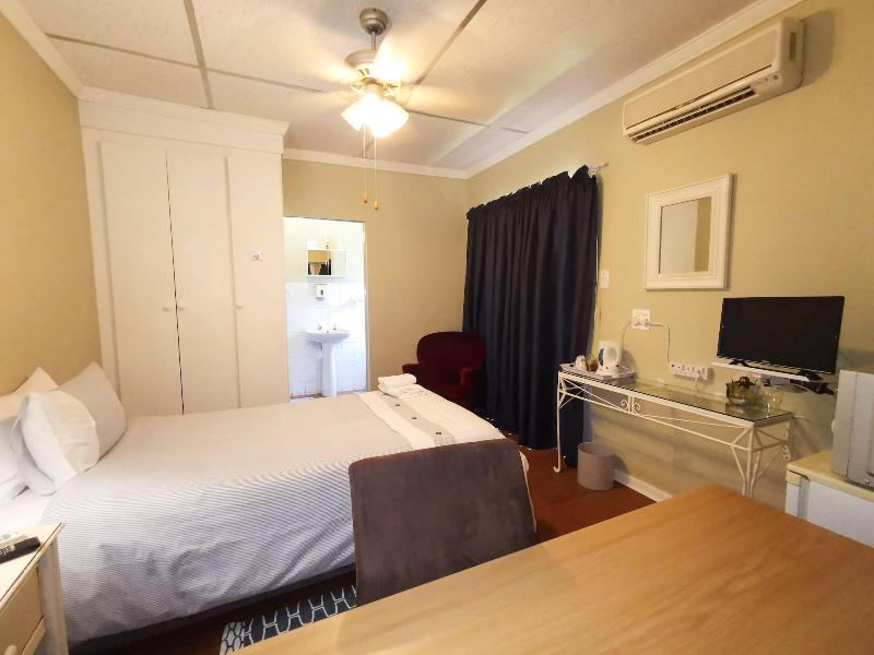 Loerie Guesthouse image