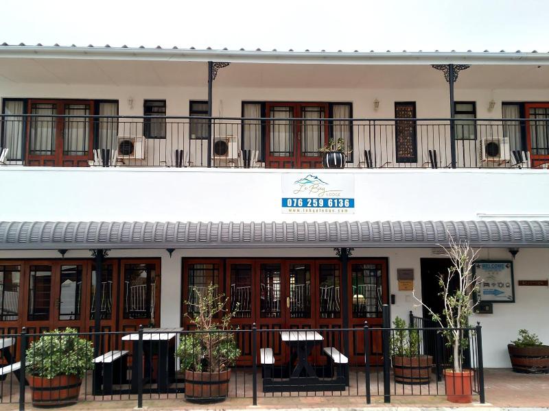 Le Bay Lodge image