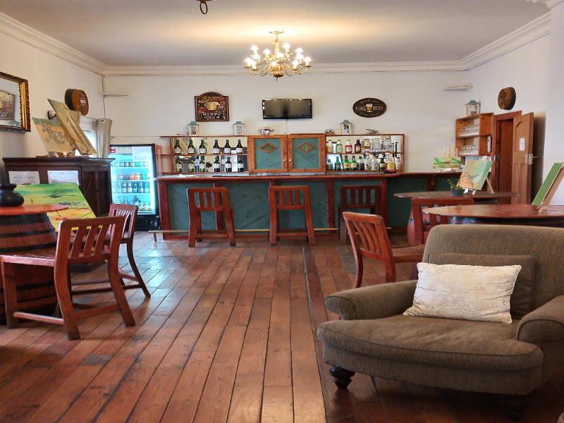 Le Bay Lodge image