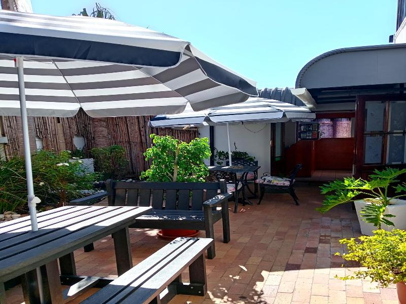 Le Bay Lodge image