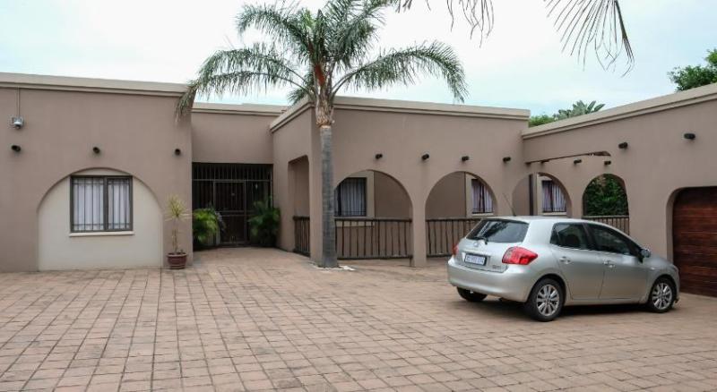 Beach Retreat Guest House image