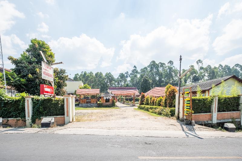 OYO 428 Pondok Winagung Hotel