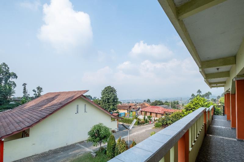 OYO 428 Pondok Winagung Hotel