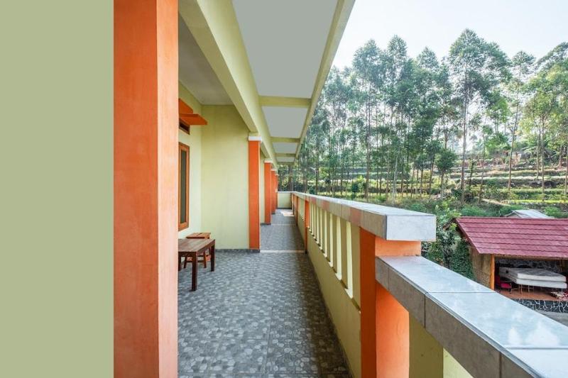 OYO 428 Pondok Winagung Hotel